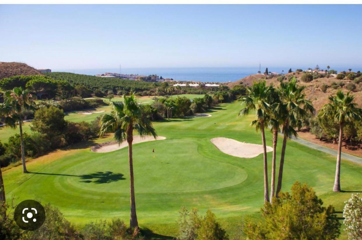 Apartamento Marinero By Solymar Holiday Torre Del Mar Bagian luar foto