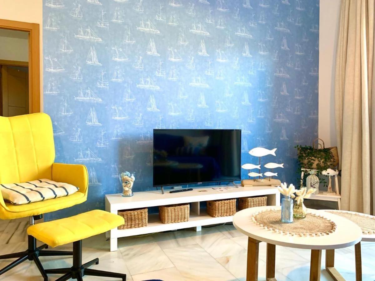 Apartamento Marinero By Solymar Holiday Torre Del Mar Bagian luar foto