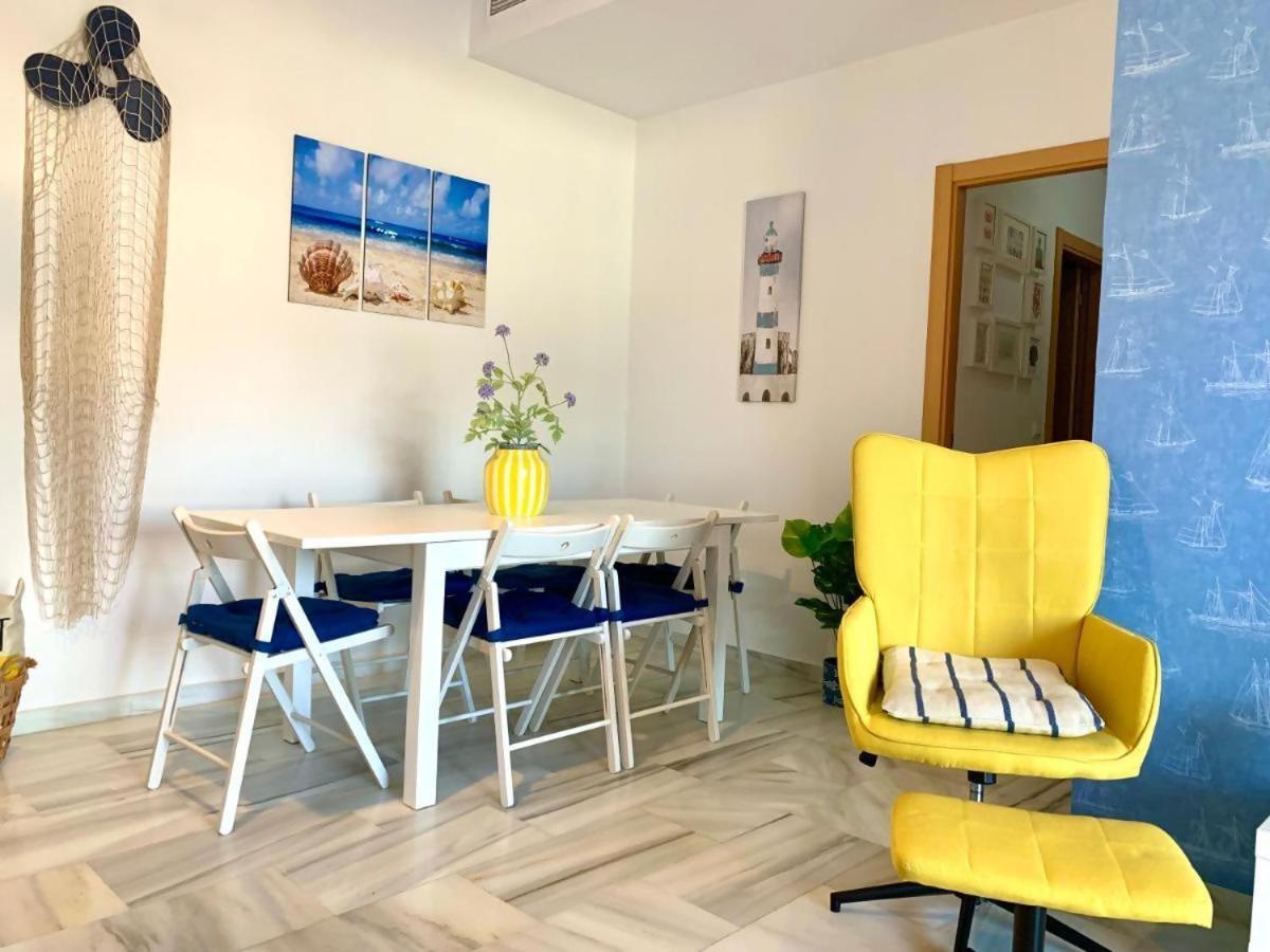 Apartamento Marinero By Solymar Holiday Torre Del Mar Bagian luar foto