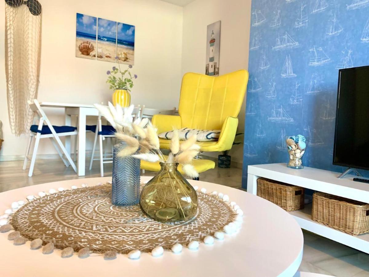 Apartamento Marinero By Solymar Holiday Torre Del Mar Bagian luar foto